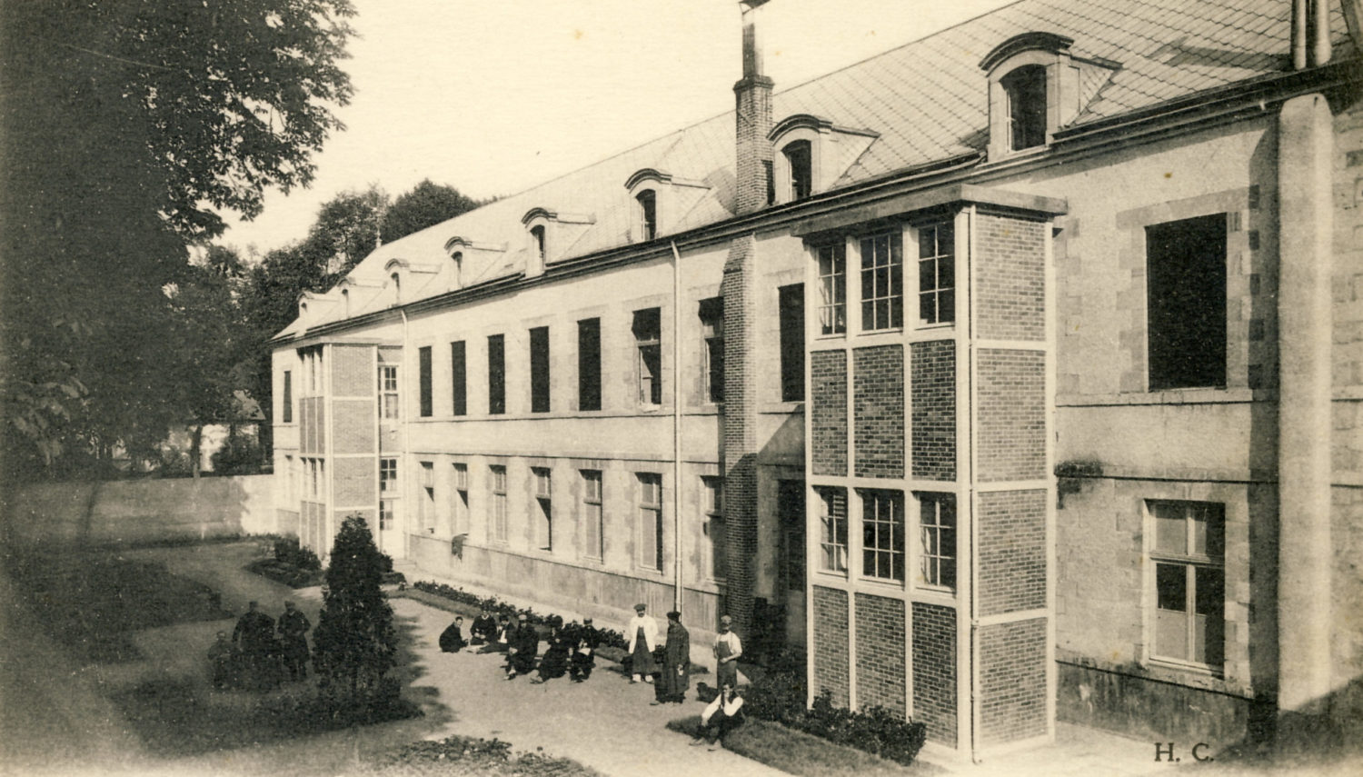 Façade sud du Pavillon Sabatier démoli en 1981/dénommée également 7ème division.