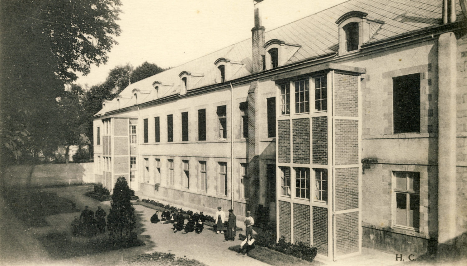 Façade sud du Pavillon Sabatier démoli en 1981/dénommée également 7ème division.